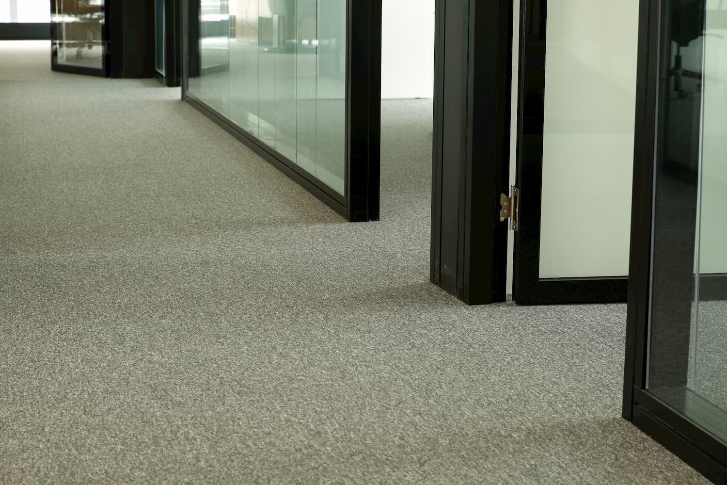 <strong>Commercial Carpet </strong> Installation